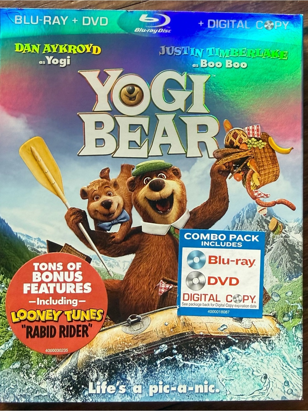 Yogi Bear Blu-ray + DVD Combo Pack - Colorful Cover Art